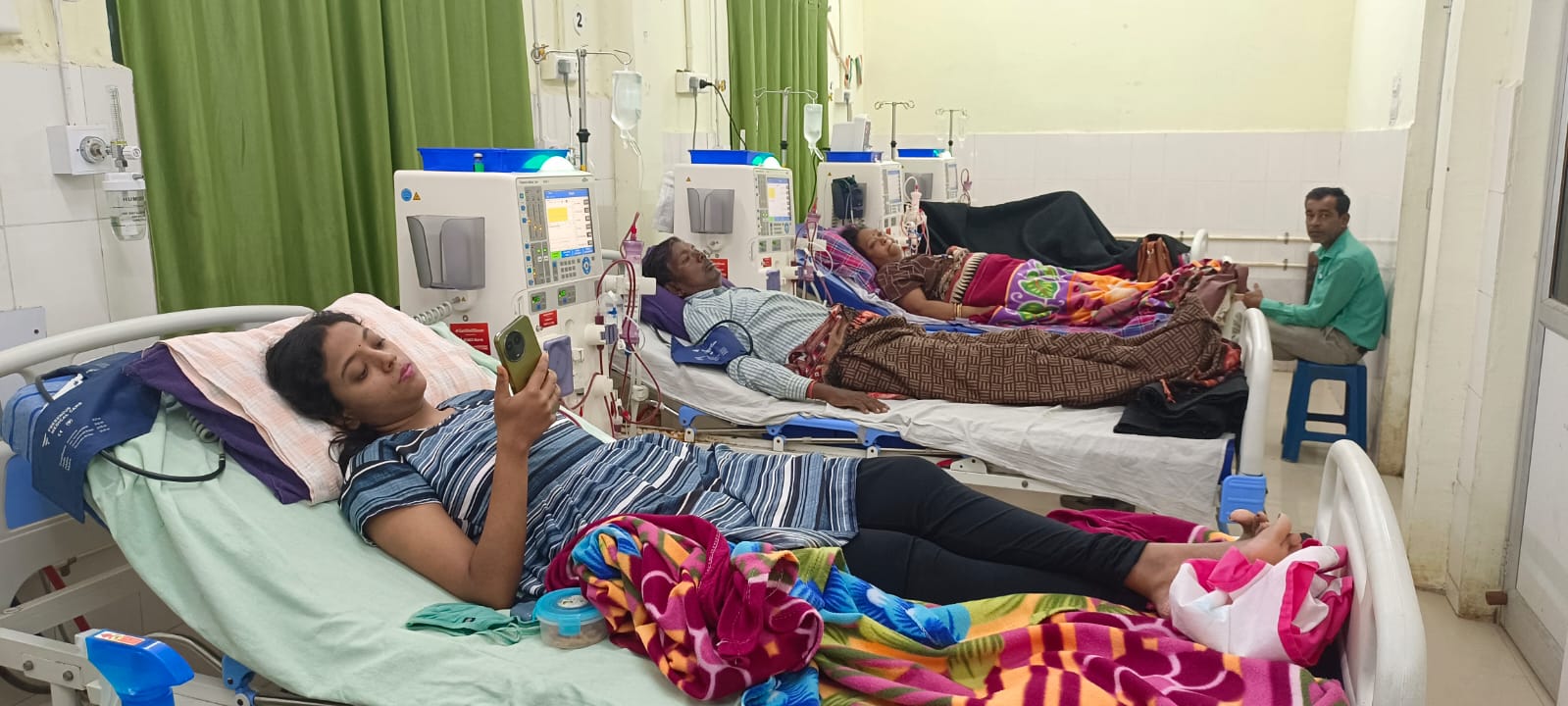 विष्णु का सुशासन,सिर्फ आधार कार्ड लेकर आइये और निशुल्क डायलिसीस  कराइये